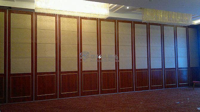 宜宾新屏山县菲美斯大酒店4楼